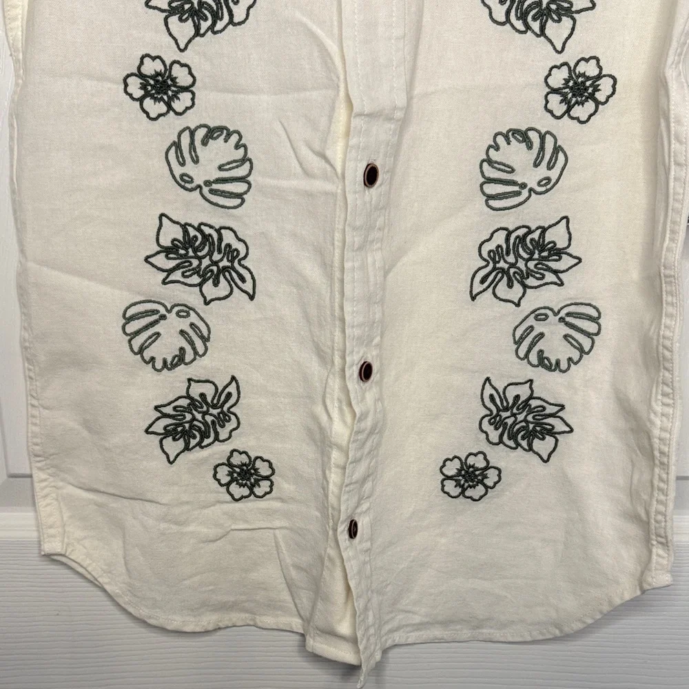 NWT Gymboree Button Down Shirt with Floral Design